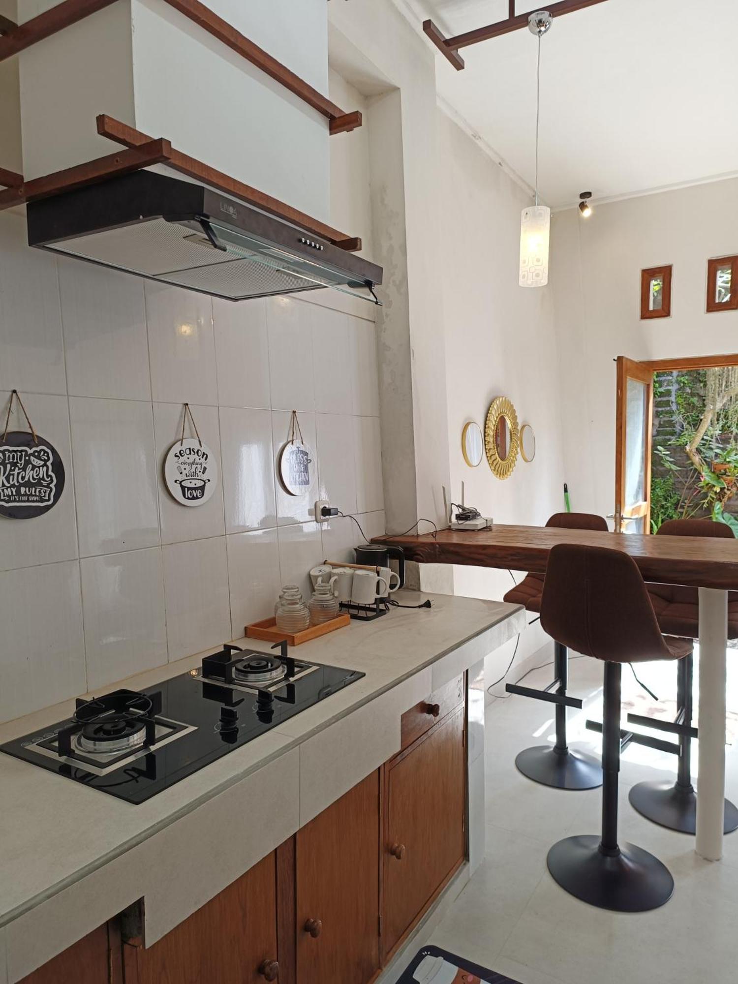 Made Oka Homestay And Warung موندوغْ المظهر الخارجي الصورة