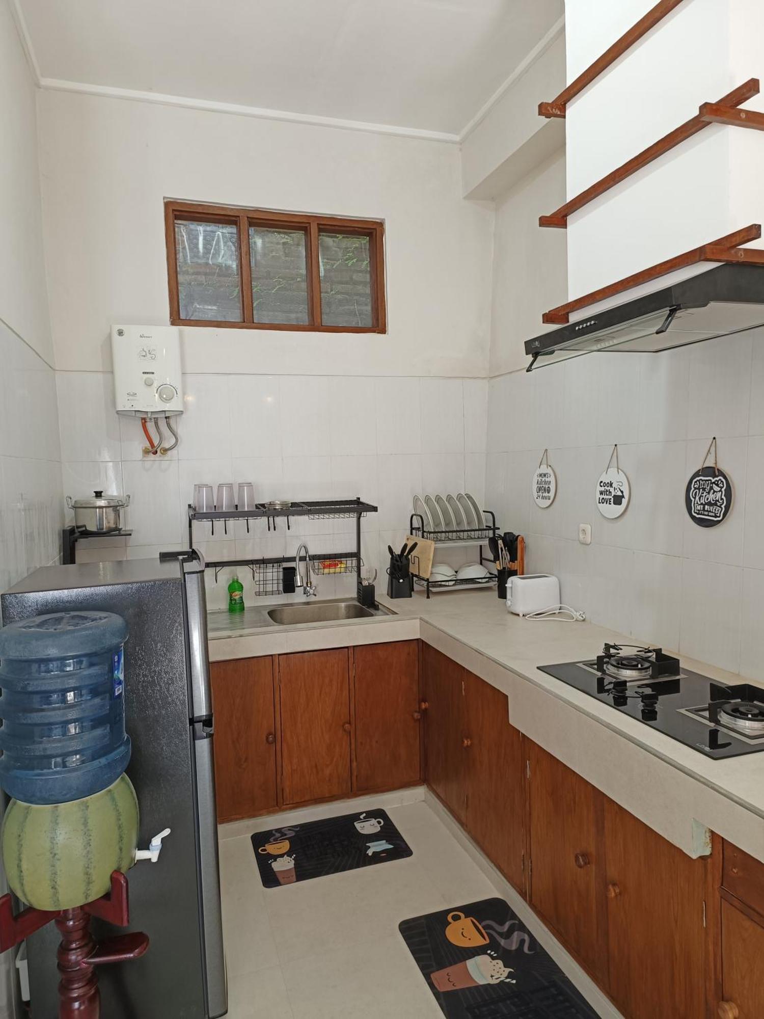 Made Oka Homestay And Warung موندوغْ المظهر الخارجي الصورة