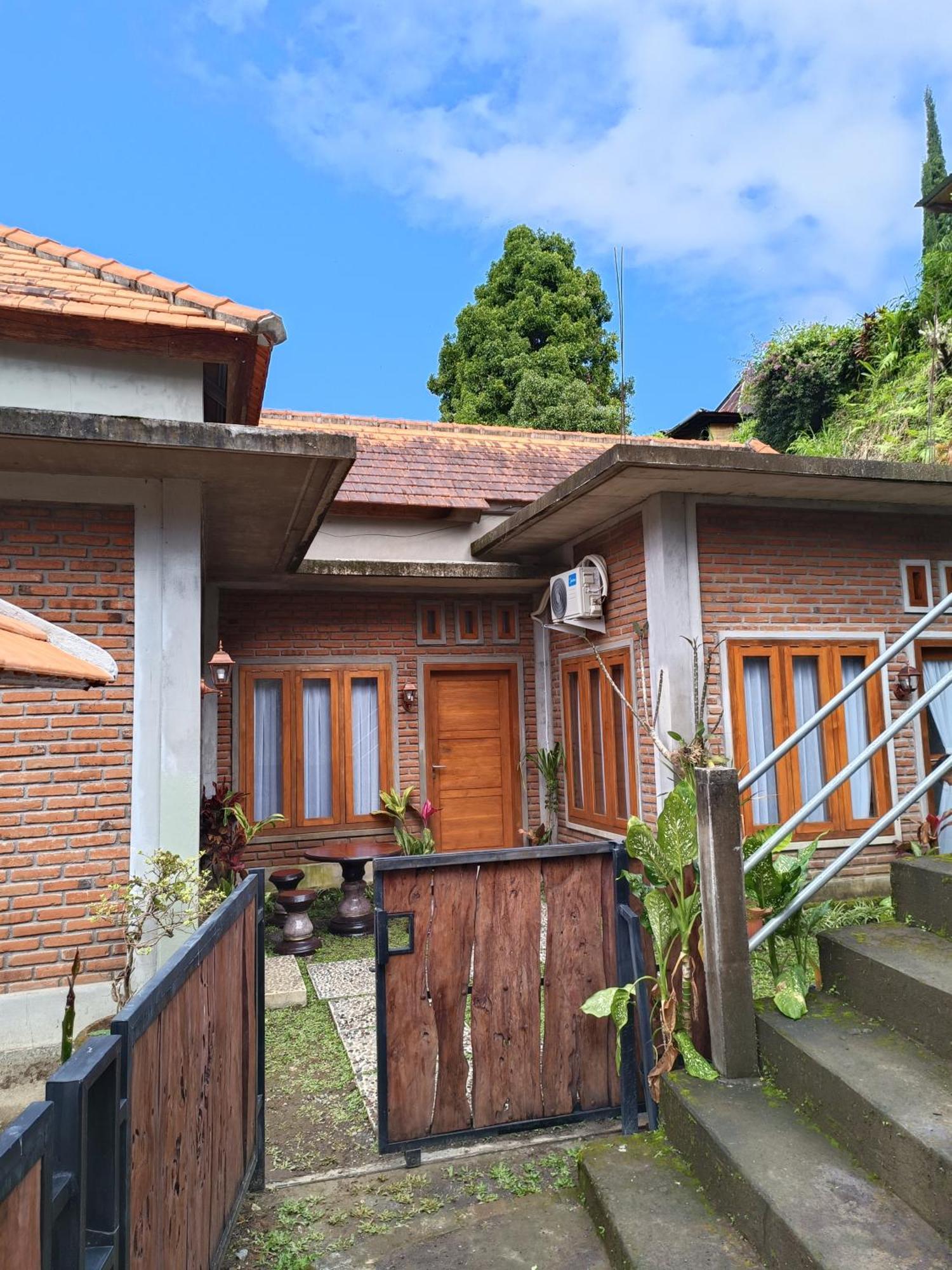 Made Oka Homestay And Warung موندوغْ المظهر الخارجي الصورة