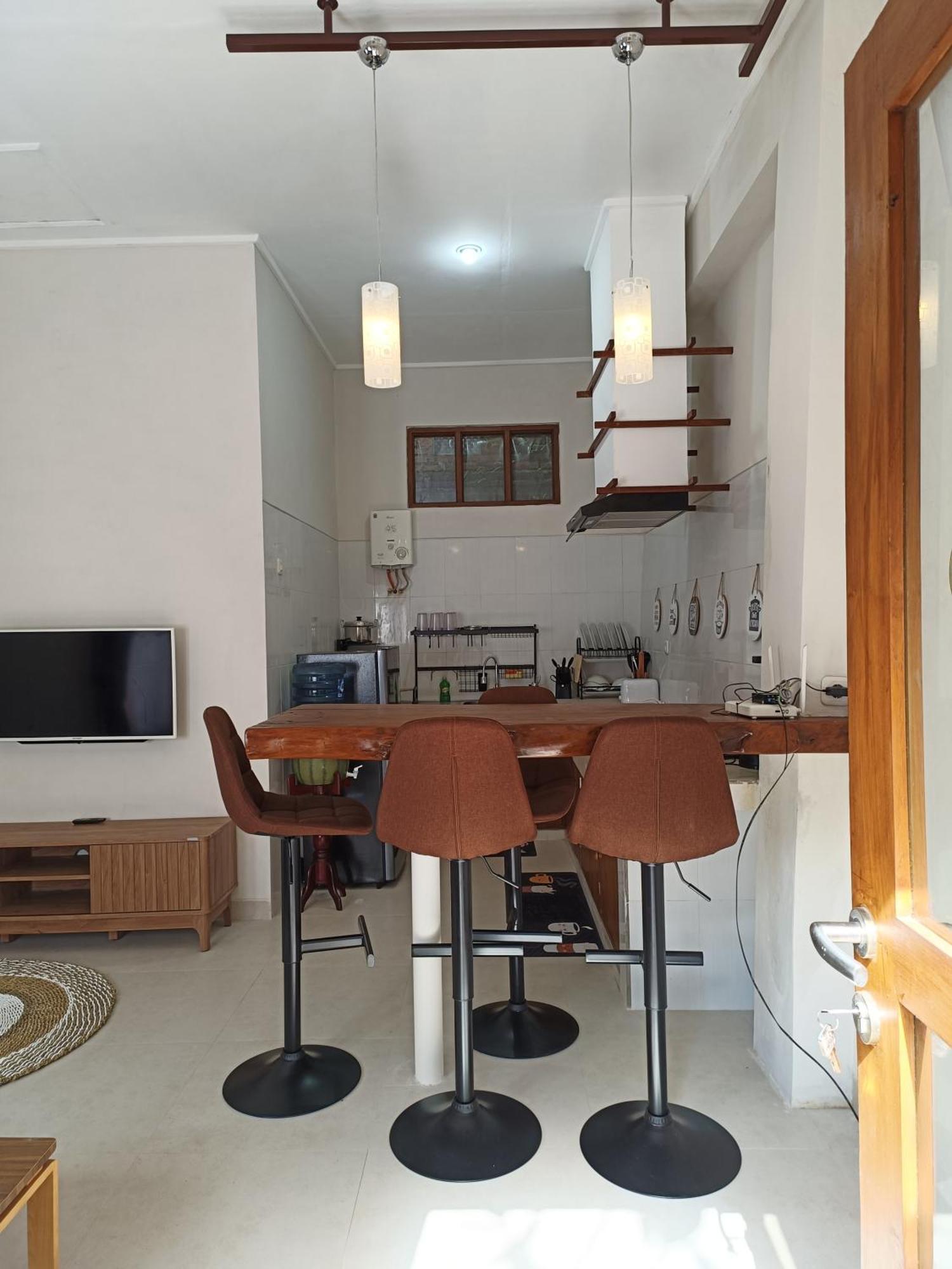 Made Oka Homestay And Warung موندوغْ المظهر الخارجي الصورة